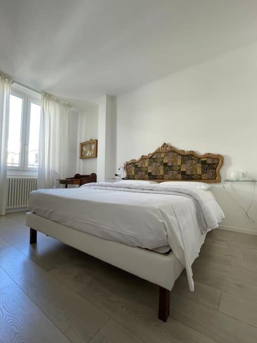 All'Otto Nel Cuore Della Citta Savona Exterior photo