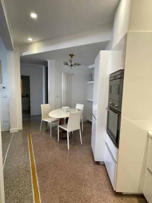 All'Otto Nel Cuore Della Citta Savona Exterior photo